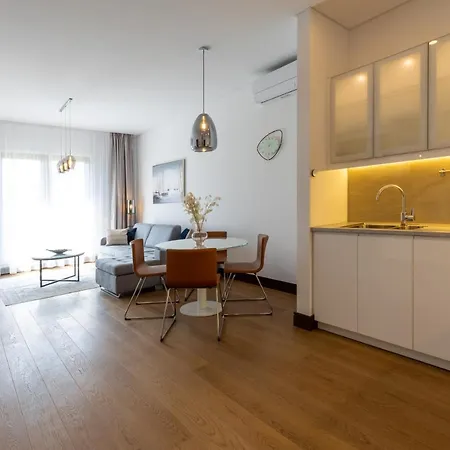Center Lux Apartment *