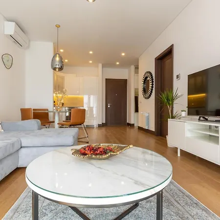 Apartment Center Lux *