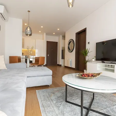 Center Lux * Belgrade